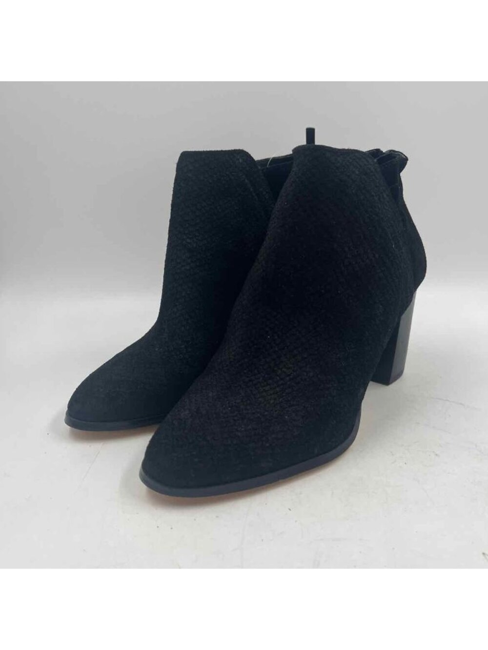 Lord & Taylor Women's Shoe Size 7.5 Black dotted Boots